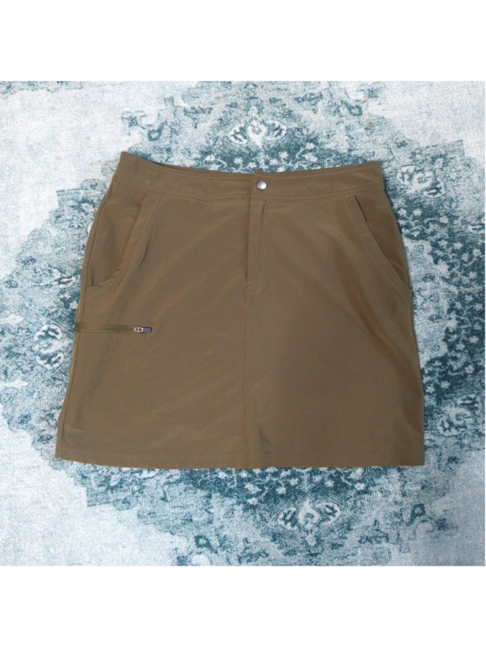 Mountain & Isles Olive Green Woven Hiking Utility Skort - Women's Medium - Picture 2 of 15
